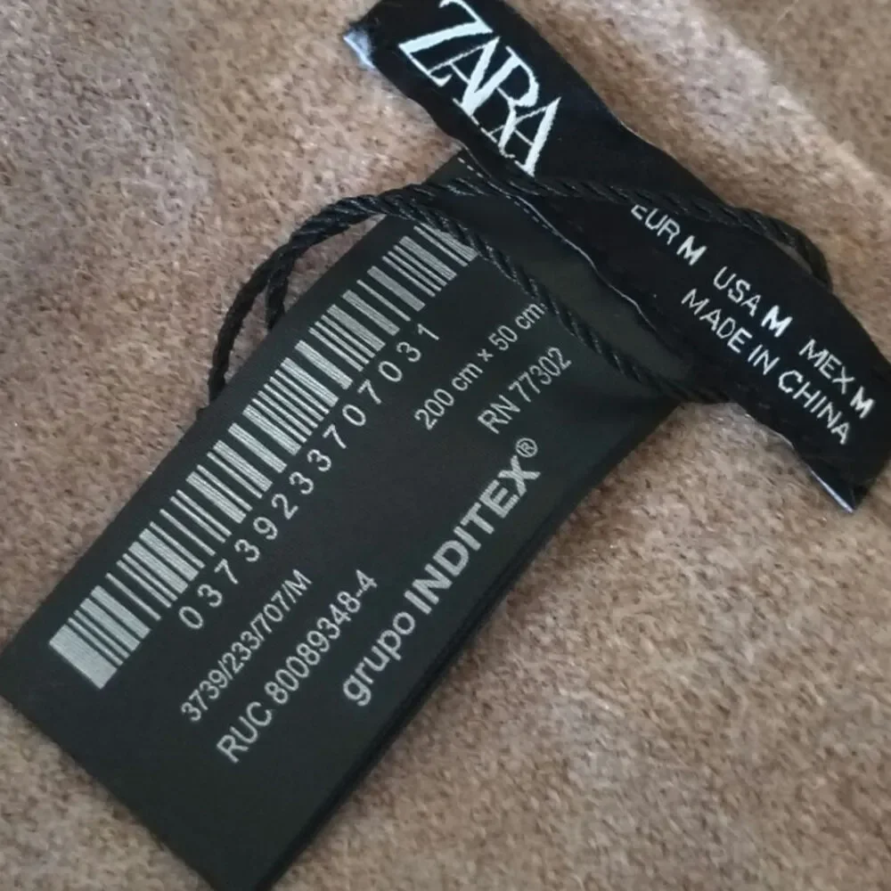 Zara Oversized Knit Scarf Wrap Beige Taupe 200x50cm Minimalist Shawl